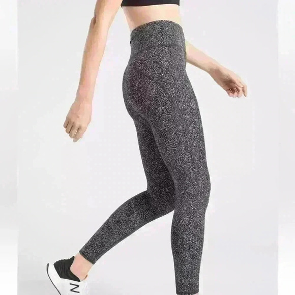 Athleta Lightning Static 7/8 Tight Size Small - Picture 8 of 10